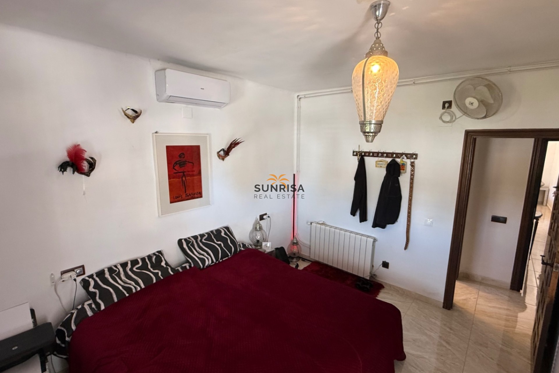 Resale - Villa - Orihuela Costa