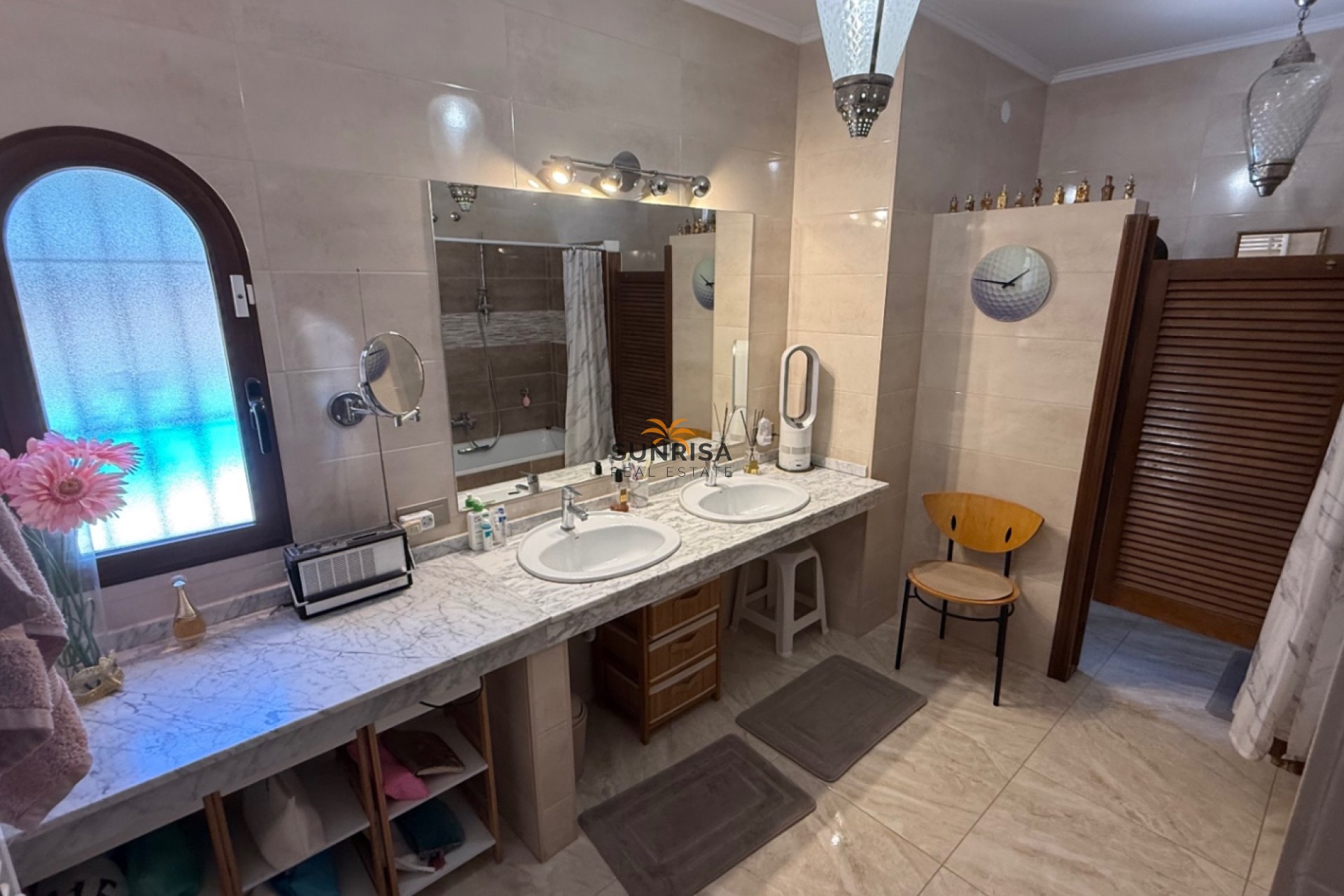 Resale - Villa - Orihuela Costa