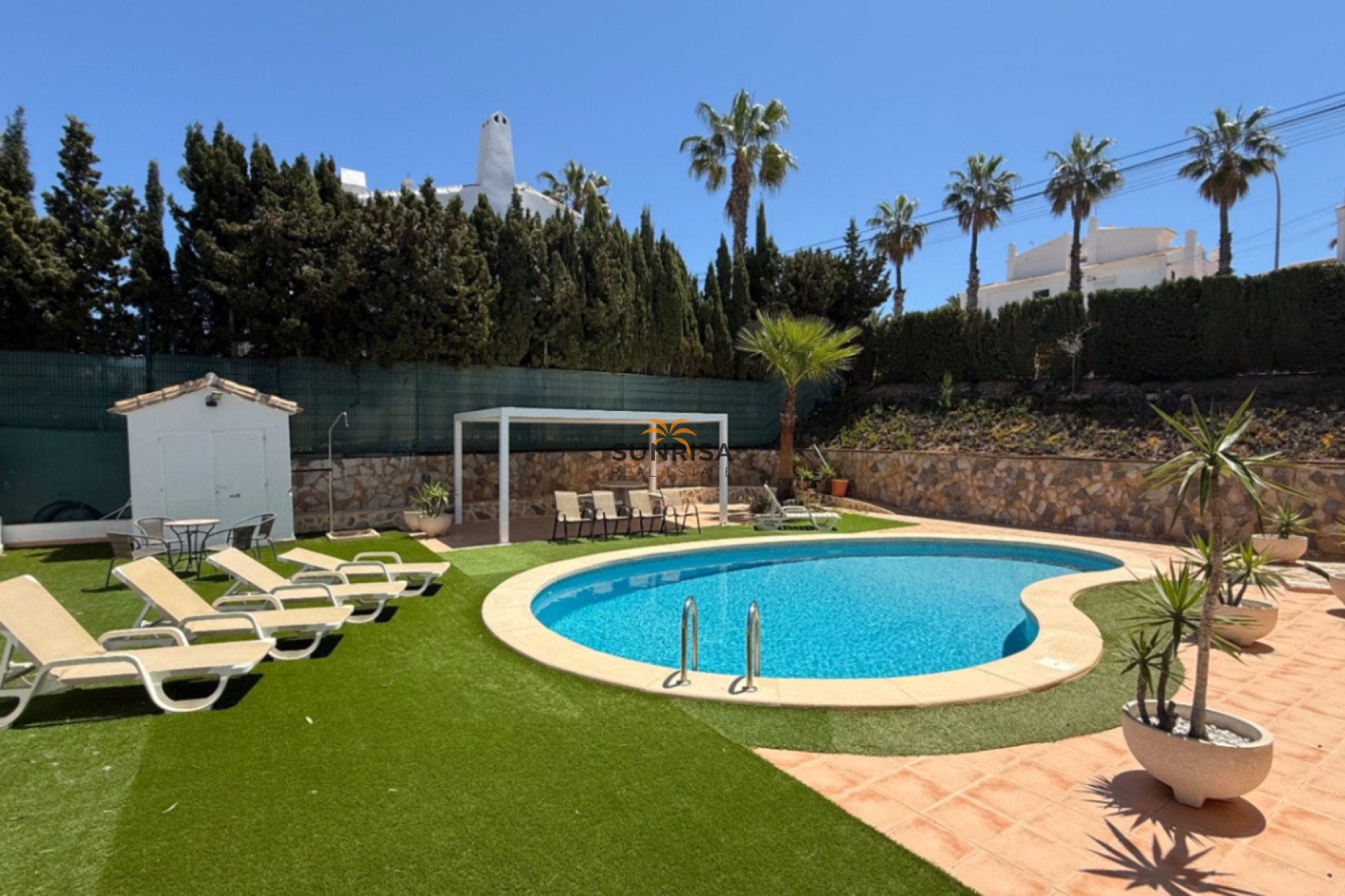 Resale - Villa - Orihuela Costa