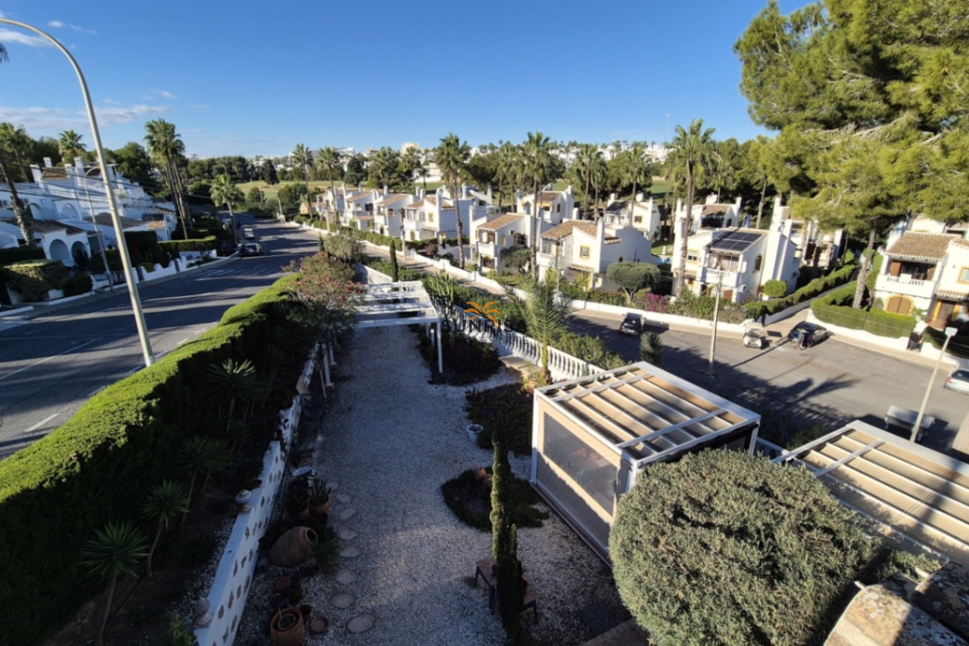 Resale - Villa - Orihuela Costa