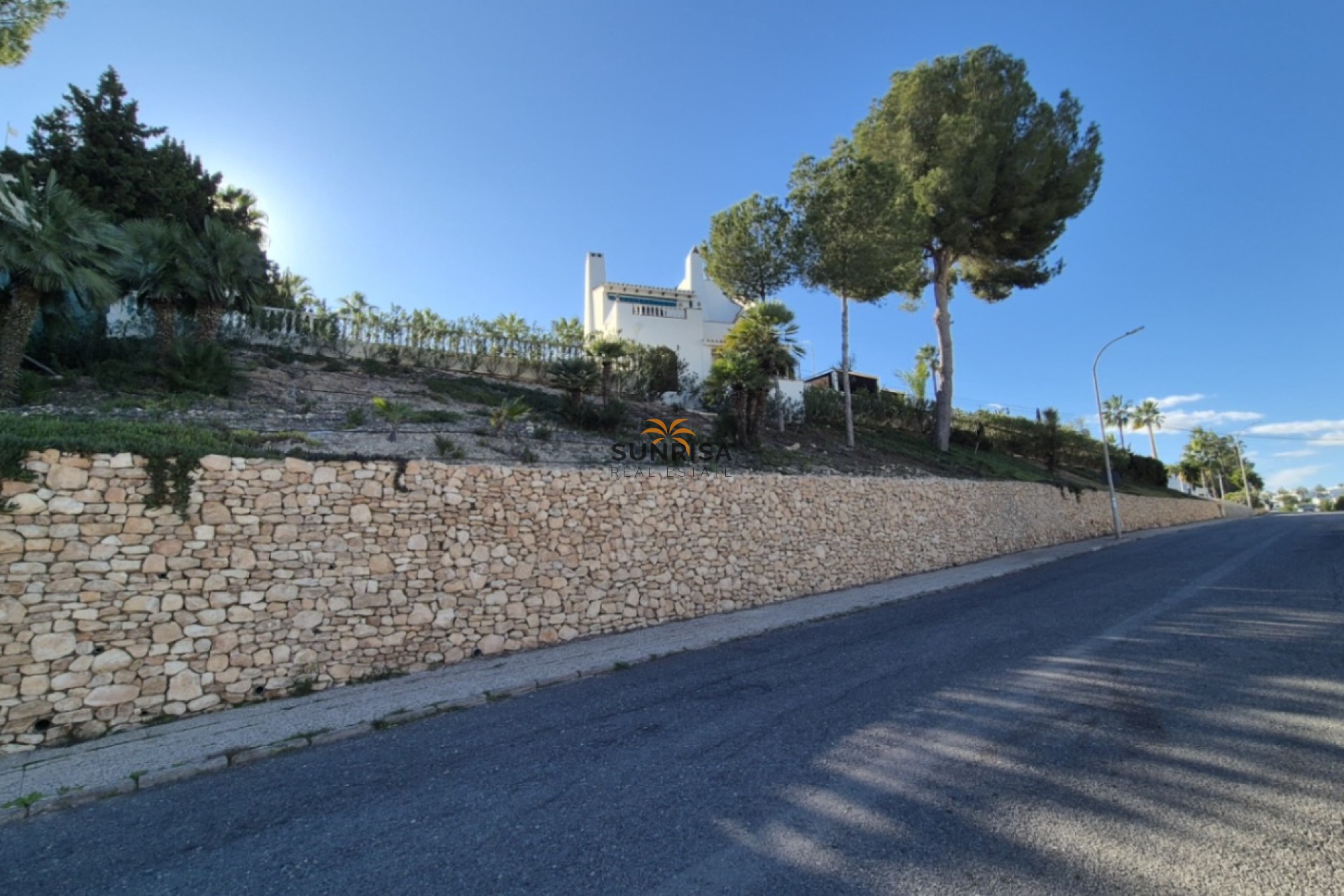 Resale - Villa - Orihuela Costa