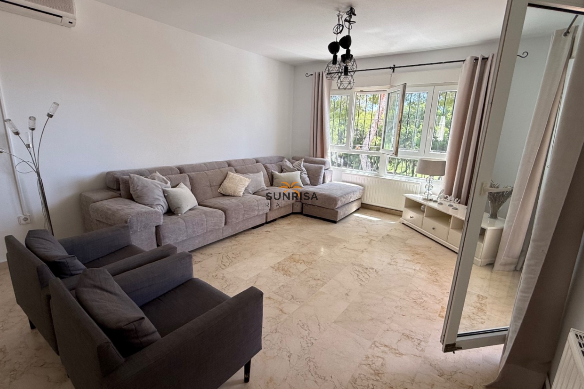 Reventa - Villa - Orihuela Costa