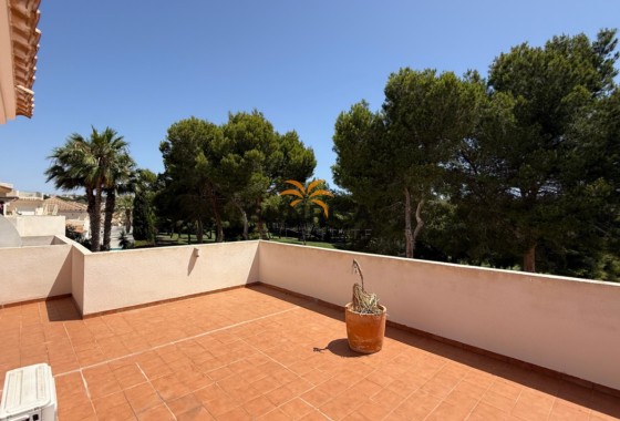 Villa · Herverkoop - Orihuela Costa · La Zenia · Alicante · Spanje