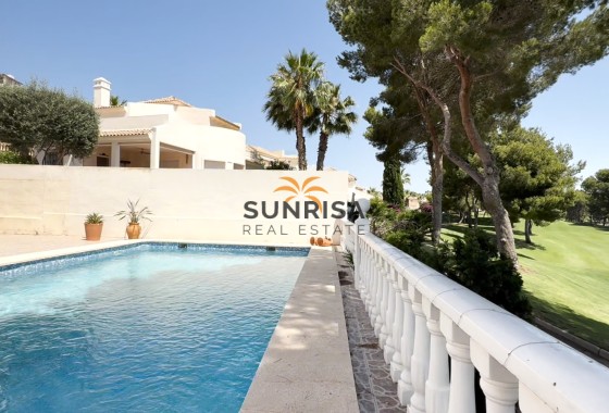 Villa · Herverkoop - Orihuela Costa · La Zenia · Alicante · Spanje