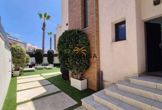 Villa · Herverkoop - Torrevieja · Alicante · Spanje
