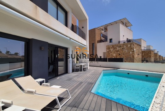 Villa · Herverkoop - Torrevieja · Alicante · Spanje