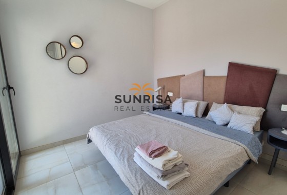 Villa · Herverkoop - Torrevieja · Alicante · Spanje