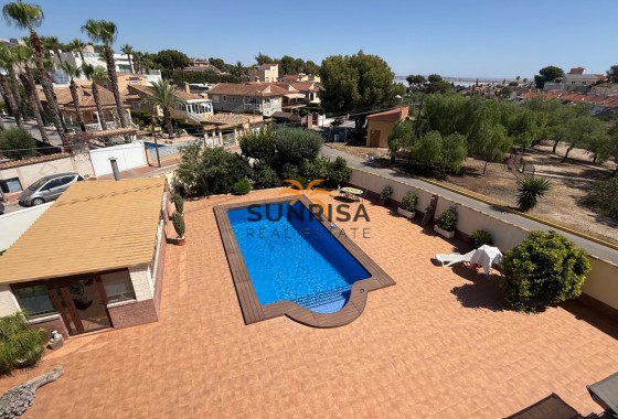 Villa · Herverkoop - Torrevieja · Alicante · Spanje
