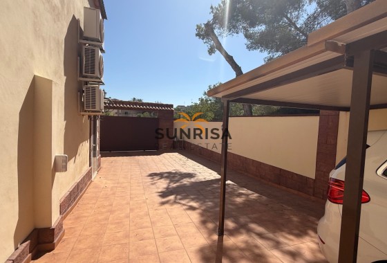 Villa · Herverkoop - Torrevieja · Alicante · Spanje