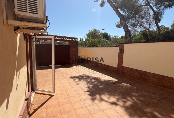 Villa · Herverkoop - Torrevieja · Alicante · Spanje