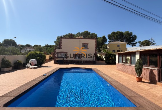 Villa · Herverkoop - Torrevieja · Alicante · Spanje