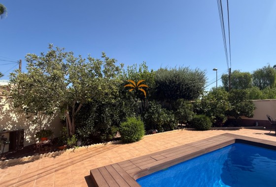 Villa · Herverkoop - Torrevieja · Alicante · Spanje