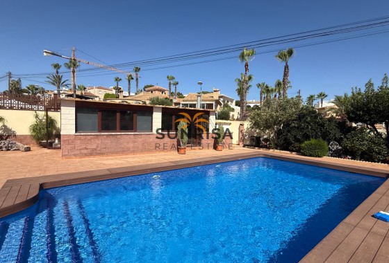 Villa · Herverkoop - Torrevieja · Alicante · Spanje