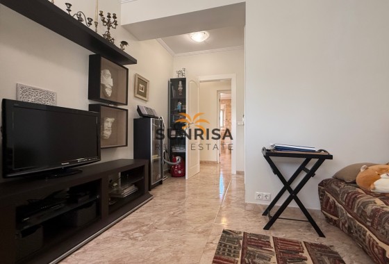 Villa · Herverkoop - Torrevieja · Alicante · Spanje