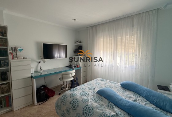 Villa · Herverkoop - Torrevieja · Alicante · Spanje
