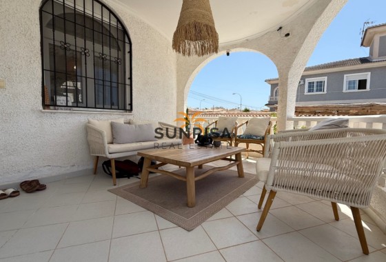 Villa · Herverkoop - Torrevieja · Alicante · Spanje
