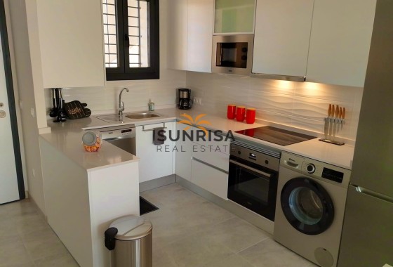Appartement · Herverkoop - Orihuela Costa · La Zenia · Alicante · Spanje