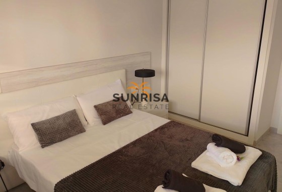 Appartement · Herverkoop - Orihuela Costa · La Zenia · Alicante · Spanje