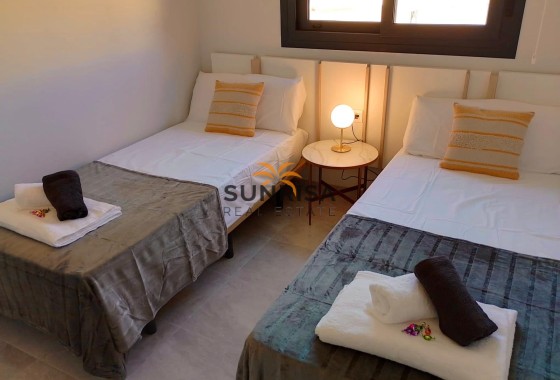 Appartement · Herverkoop - Orihuela Costa · La Zenia · Alicante · Spanje