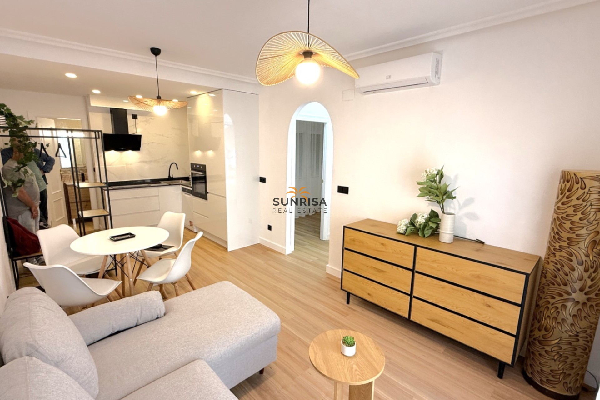 Resale - Apartment - Torrevieja