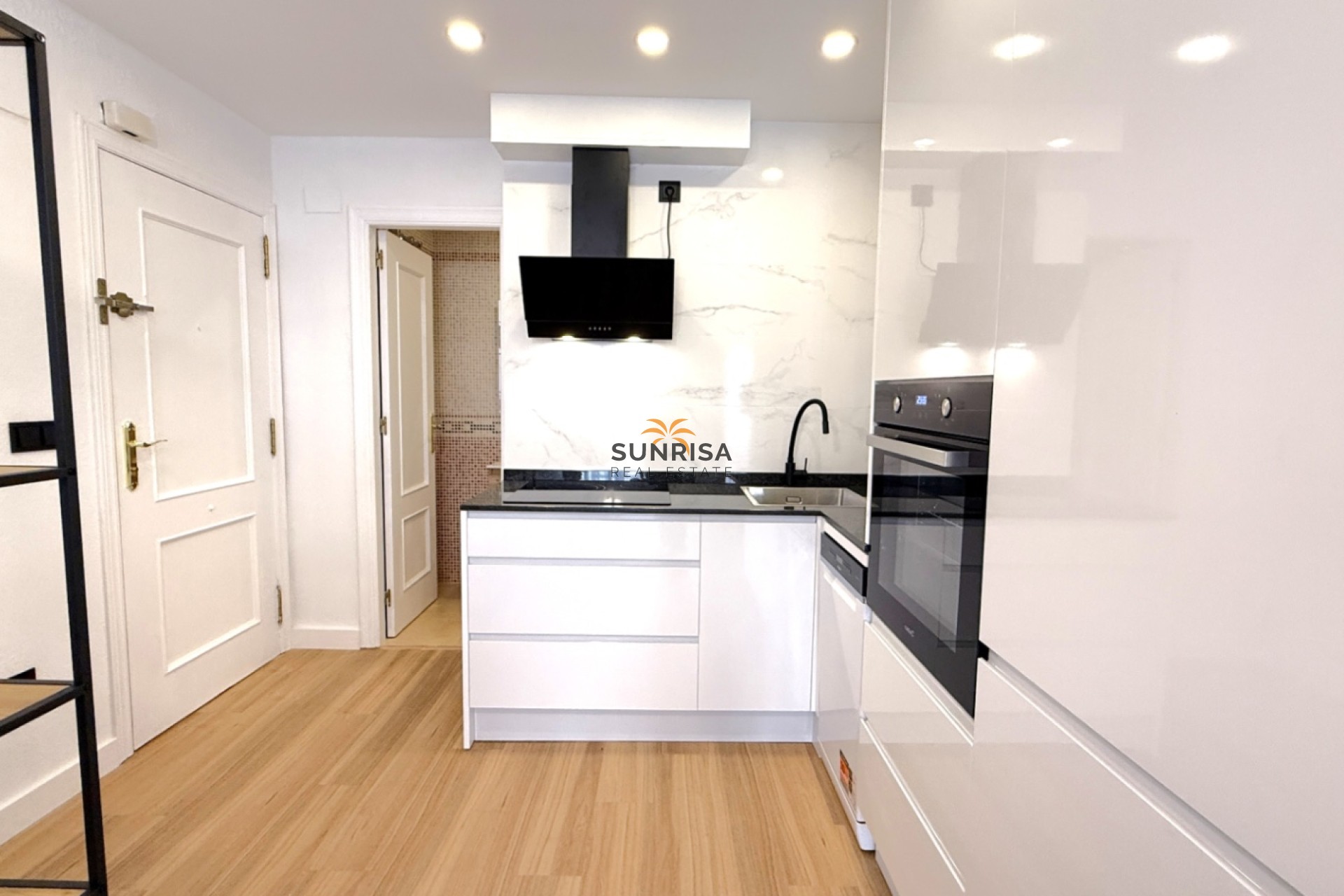 Resale - Apartment - Torrevieja