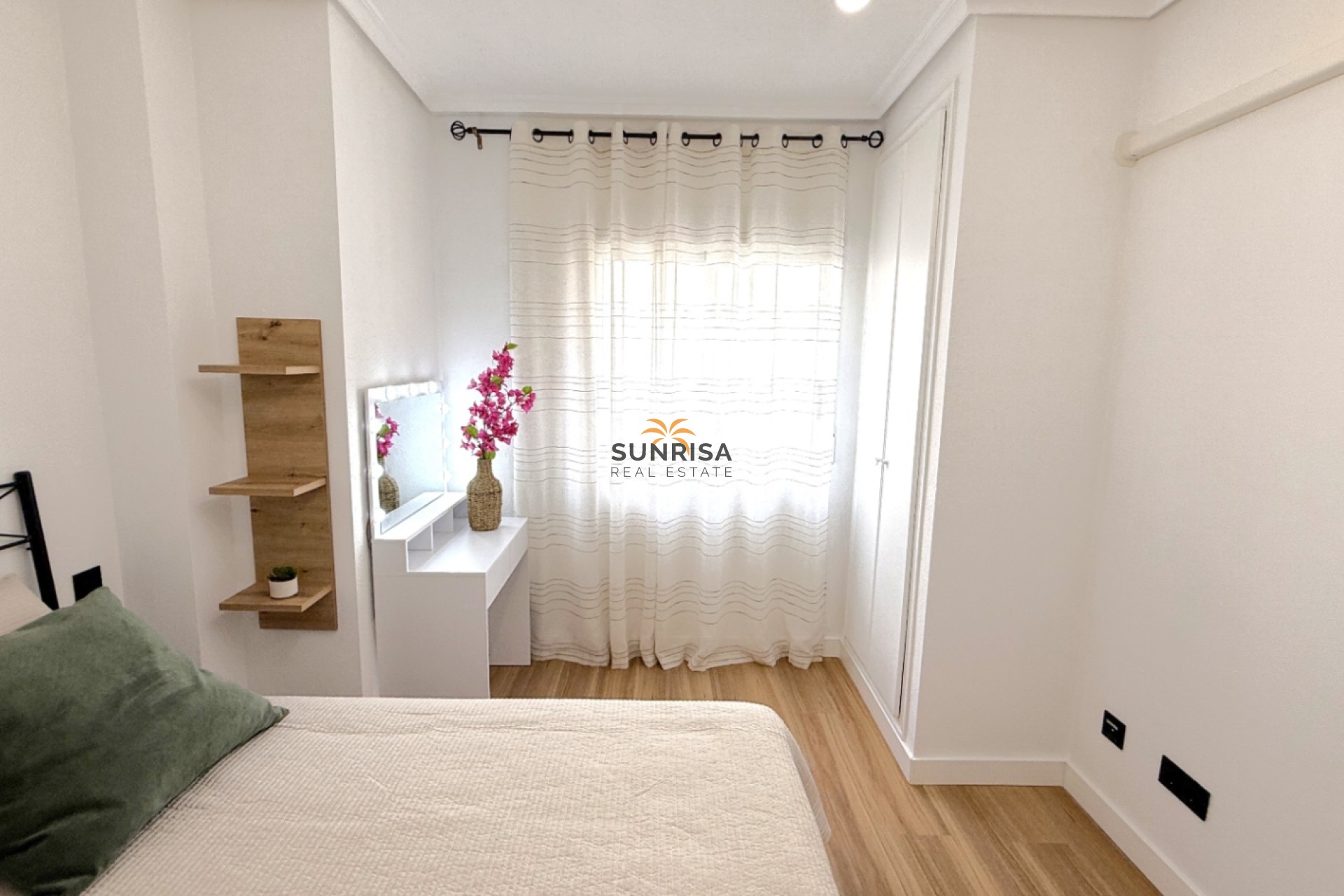 Resale - Apartment - Torrevieja