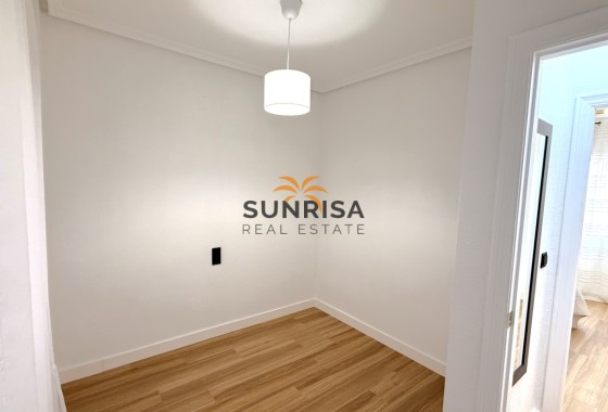 Appartement · Herverkoop - Torrevieja · Alicante · Spanje