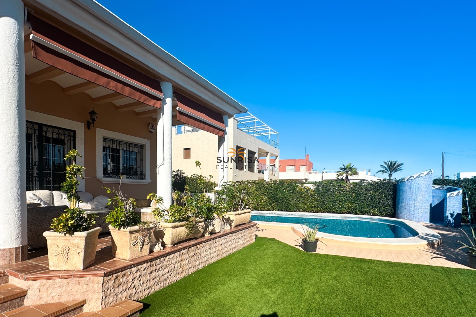 Reventa - Villa - La Mata