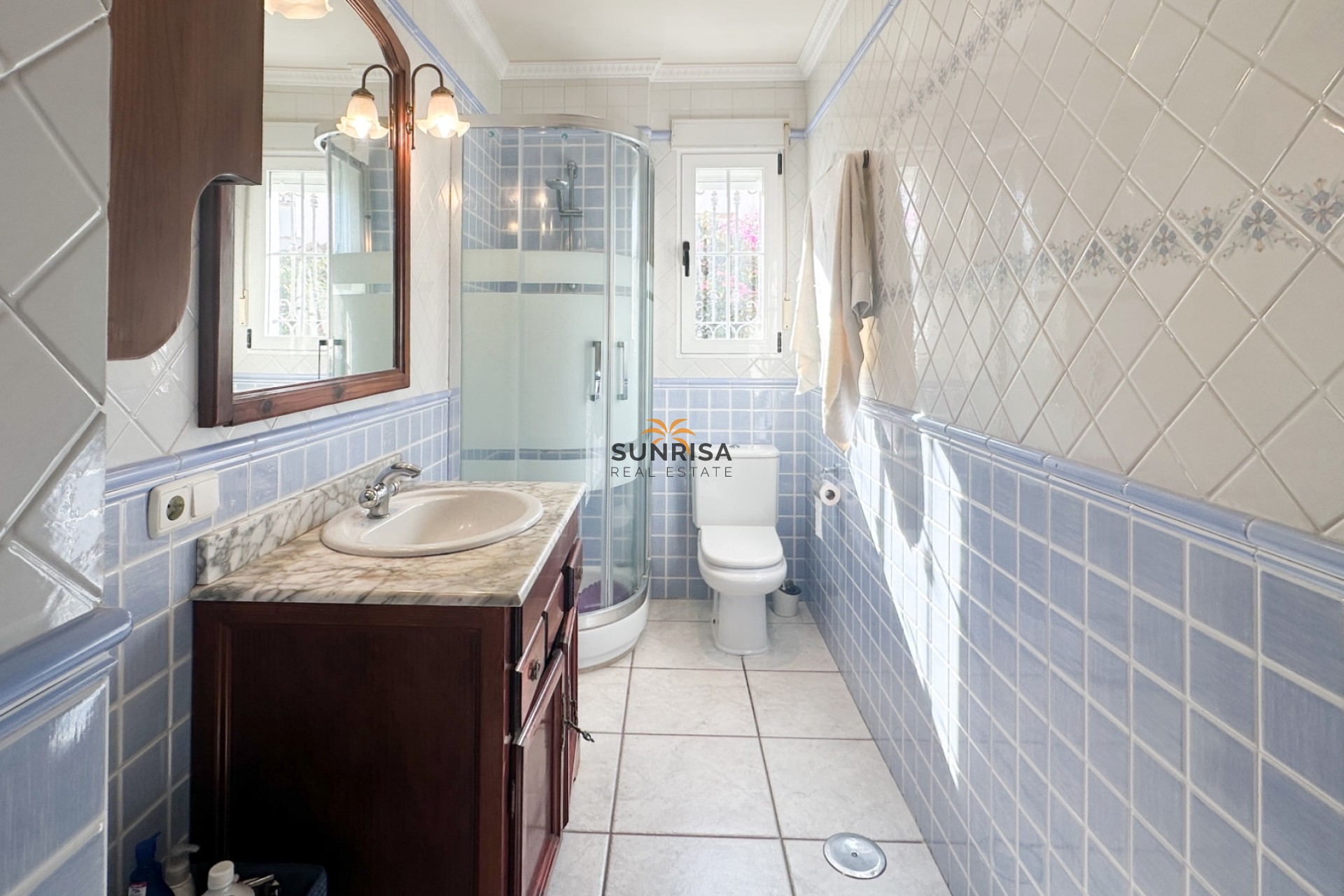 Reventa - Villa - La Mata