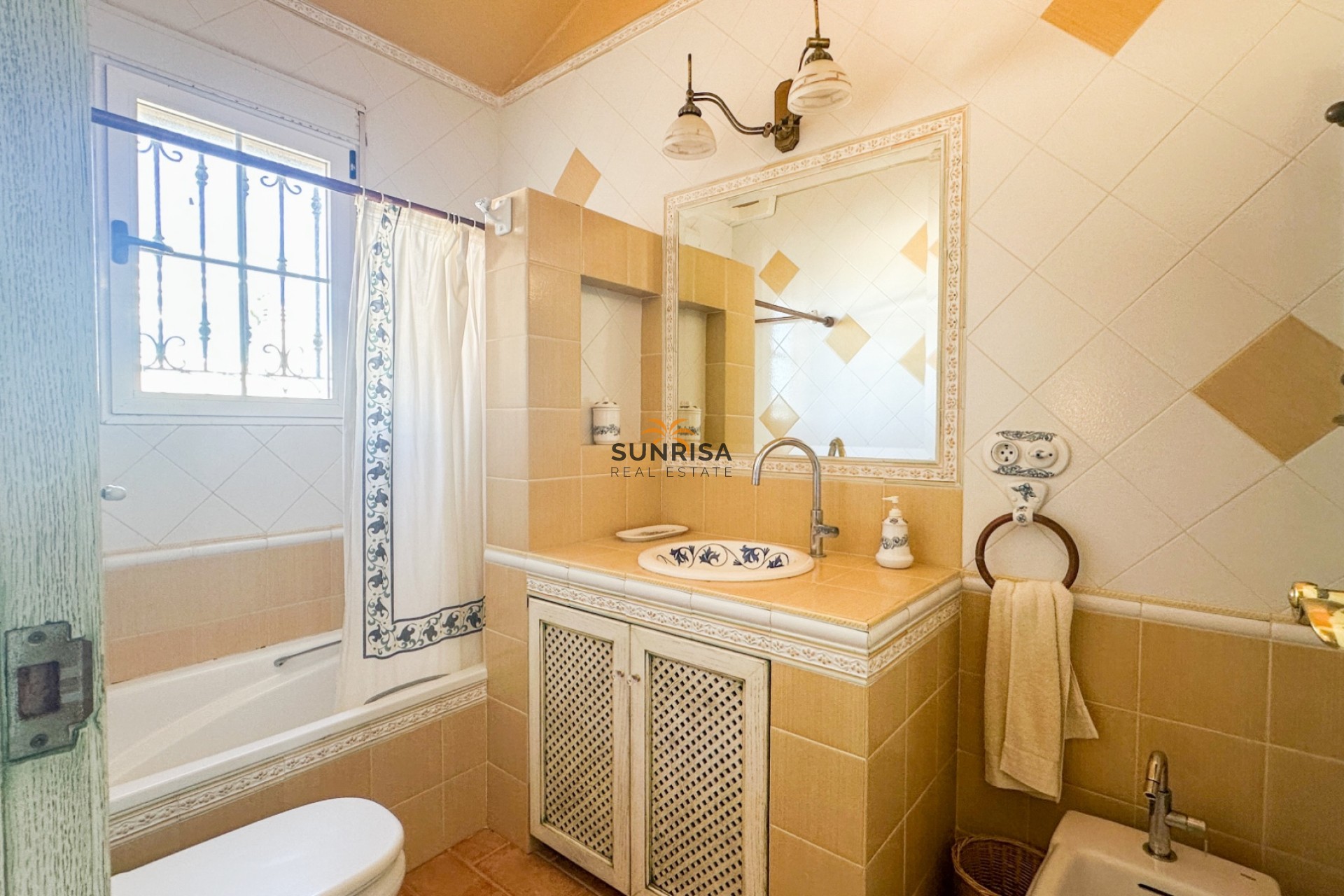Reventa - Villa - La Mata