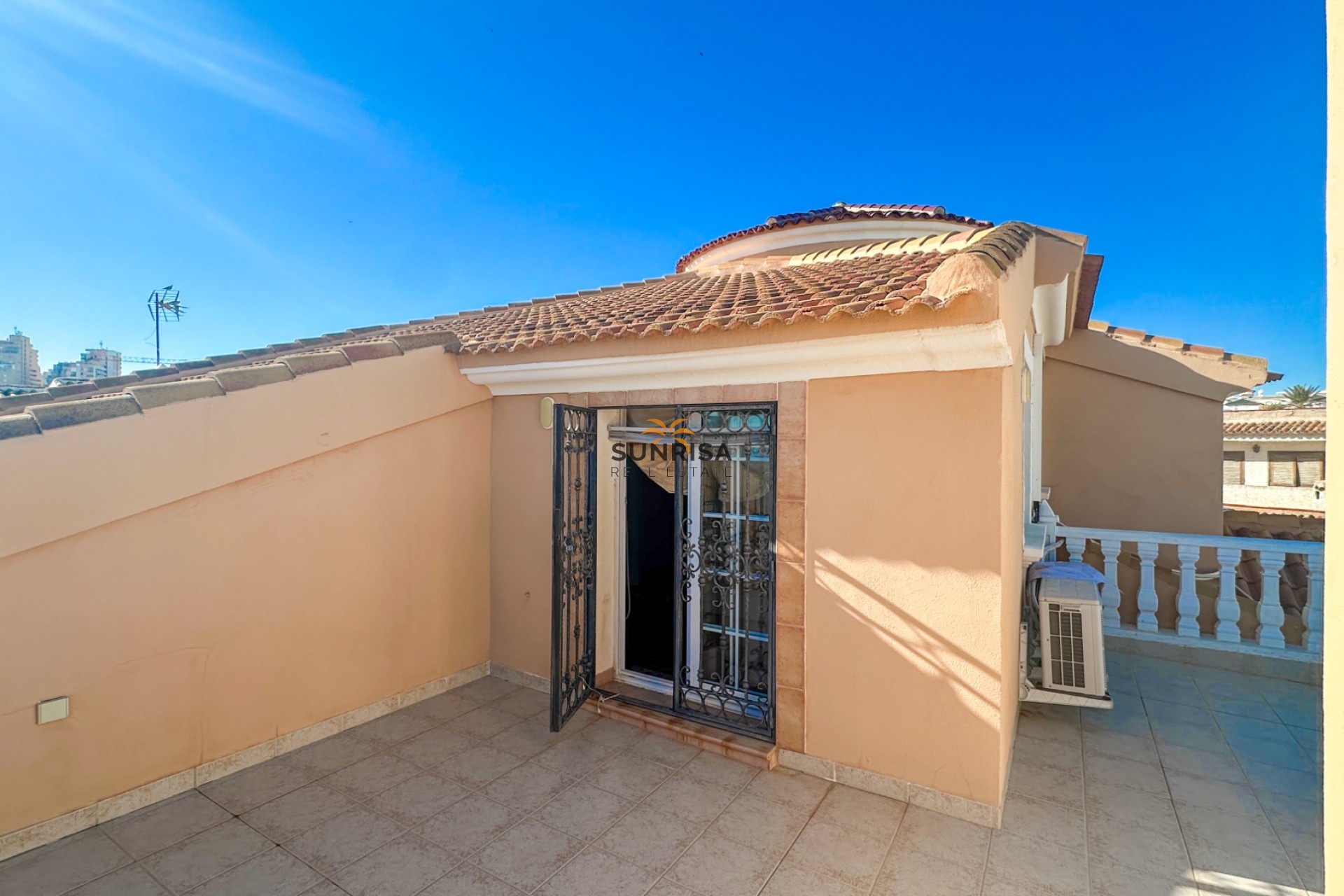 Reventa - Villa - La Mata
