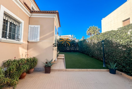 Villa · Reventa - La Mata · Alicante · España