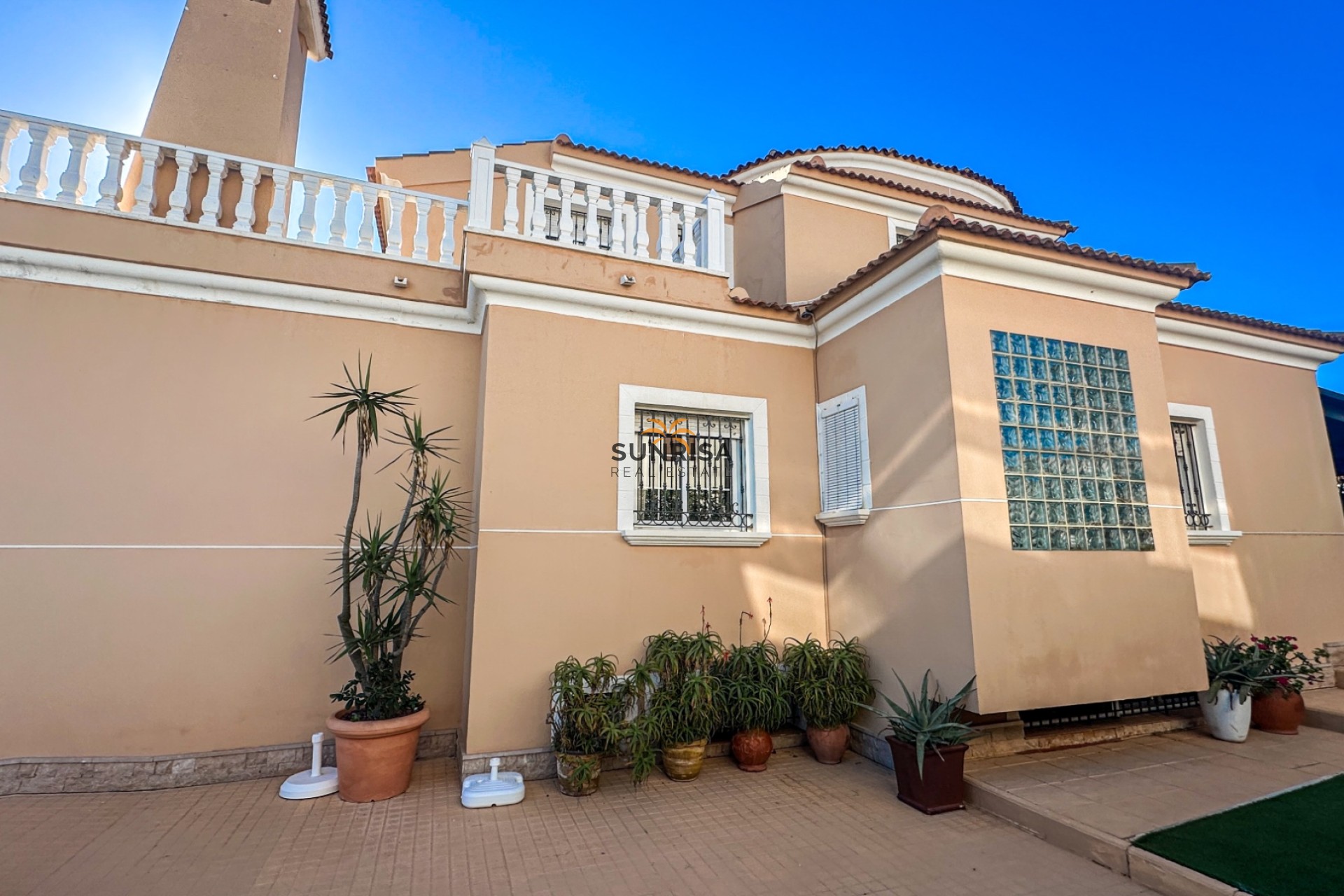 Reventa - Villa - La Mata