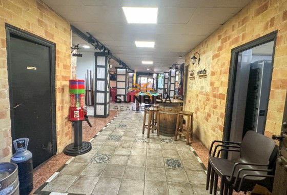 Locaux commerciaux · Revente - Torrevieja · Nueva Torrevieja - Aguas Nuevas · Alicante · Espagne