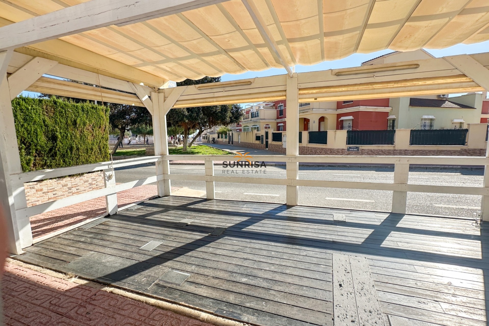 Reventa - Local comercial - Torrevieja