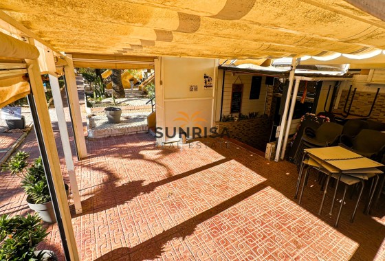 Locaux commerciaux · Revente - Torrevieja · Nueva Torrevieja - Aguas Nuevas · Alicante · Espagne