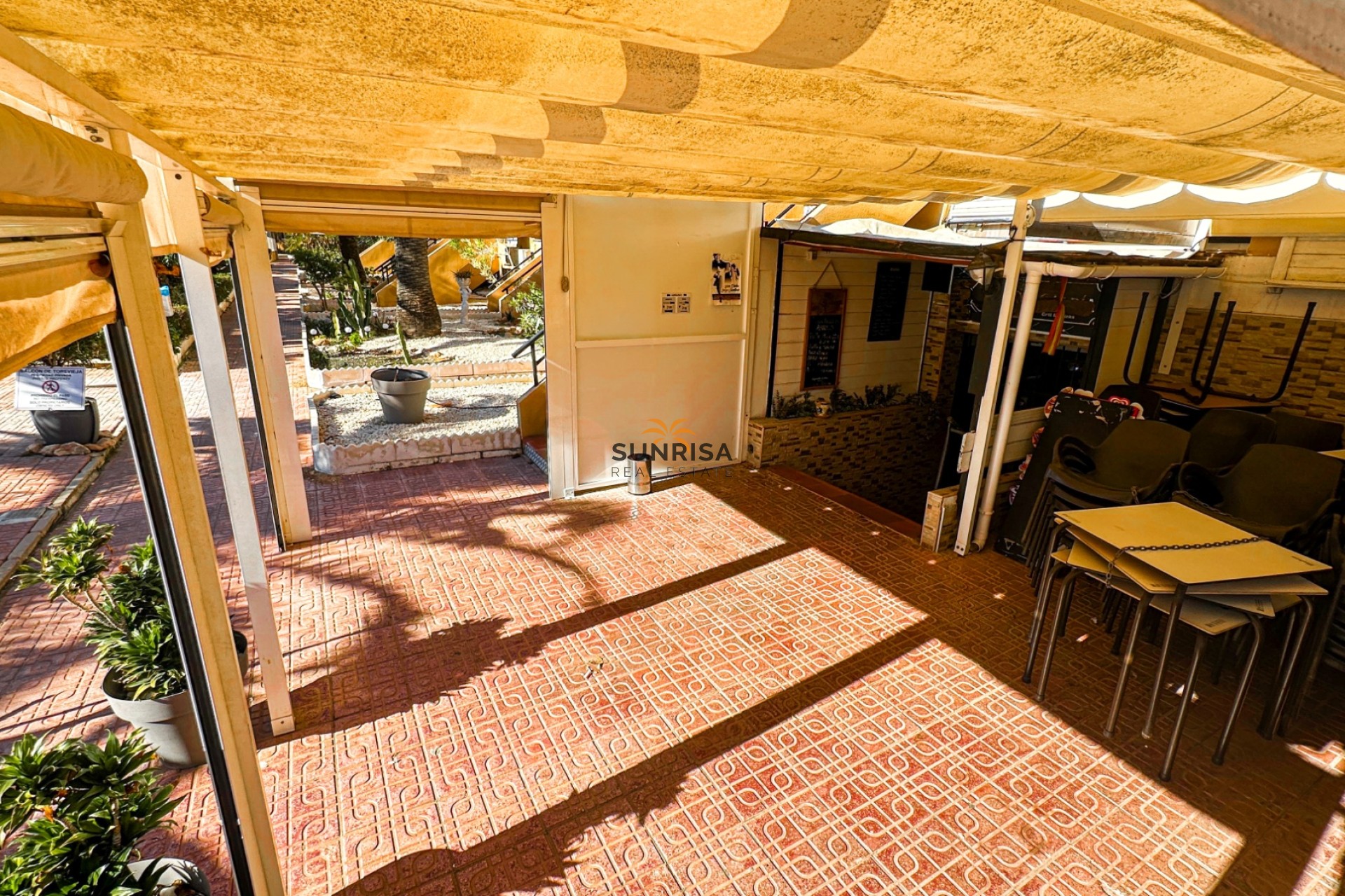 Reventa - Local comercial - Torrevieja
