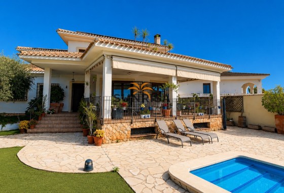 Villa · Herverkoop - Dehesa de Campoamor · Alicante · Spanje