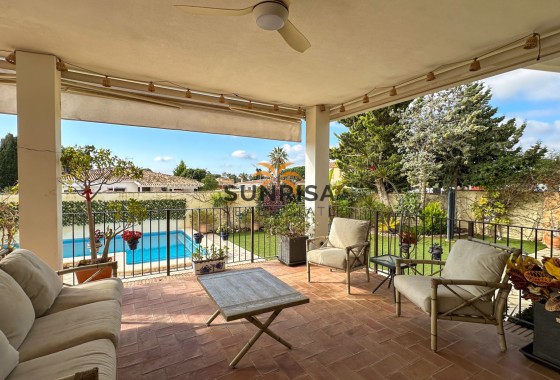 Villa · Herverkoop - Dehesa de Campoamor · Alicante · Spanje