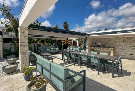 Villa · Revente - Orihuela Costa · Villamartín · Alicante · Espagne