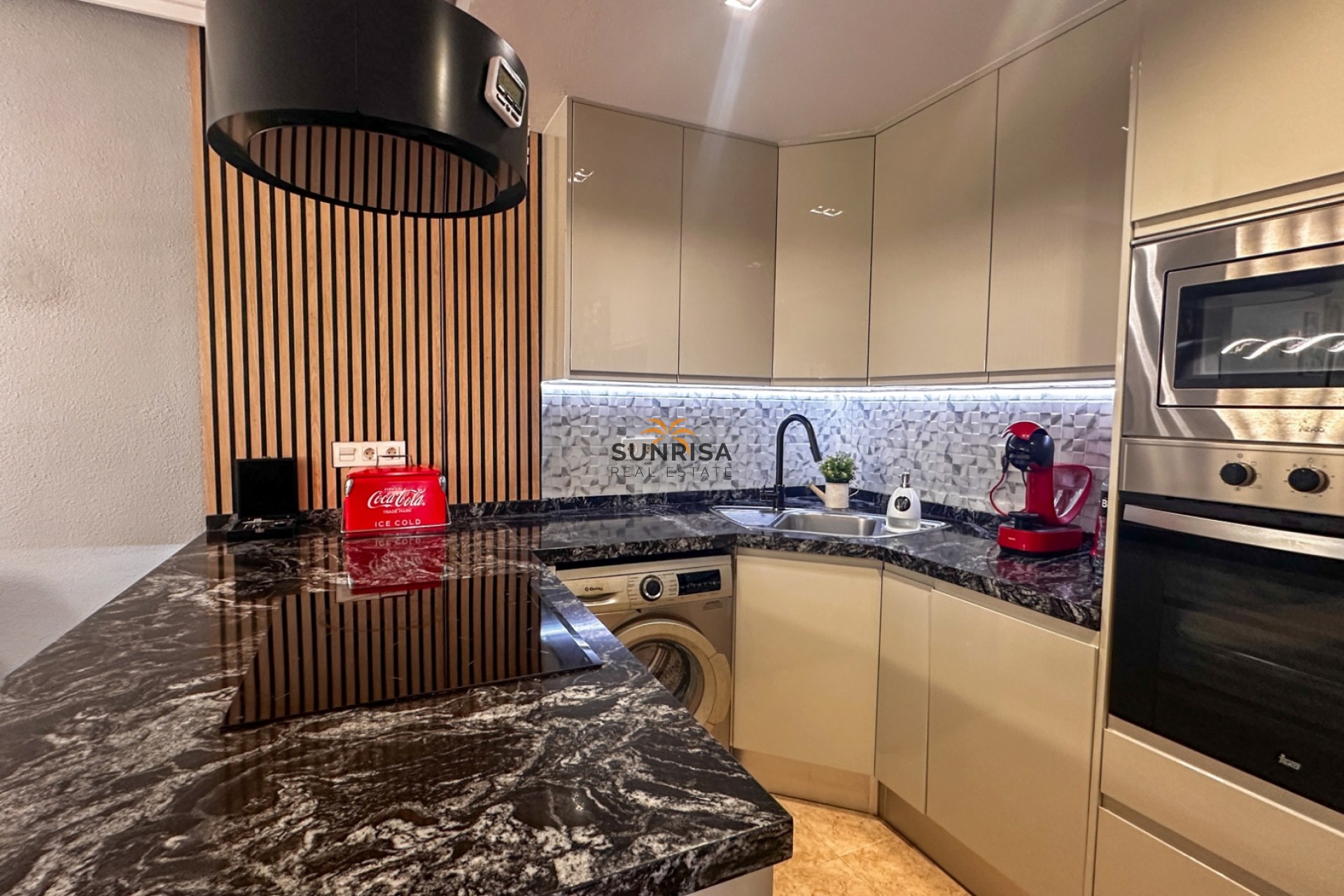Resale - Apartment - Torrevieja