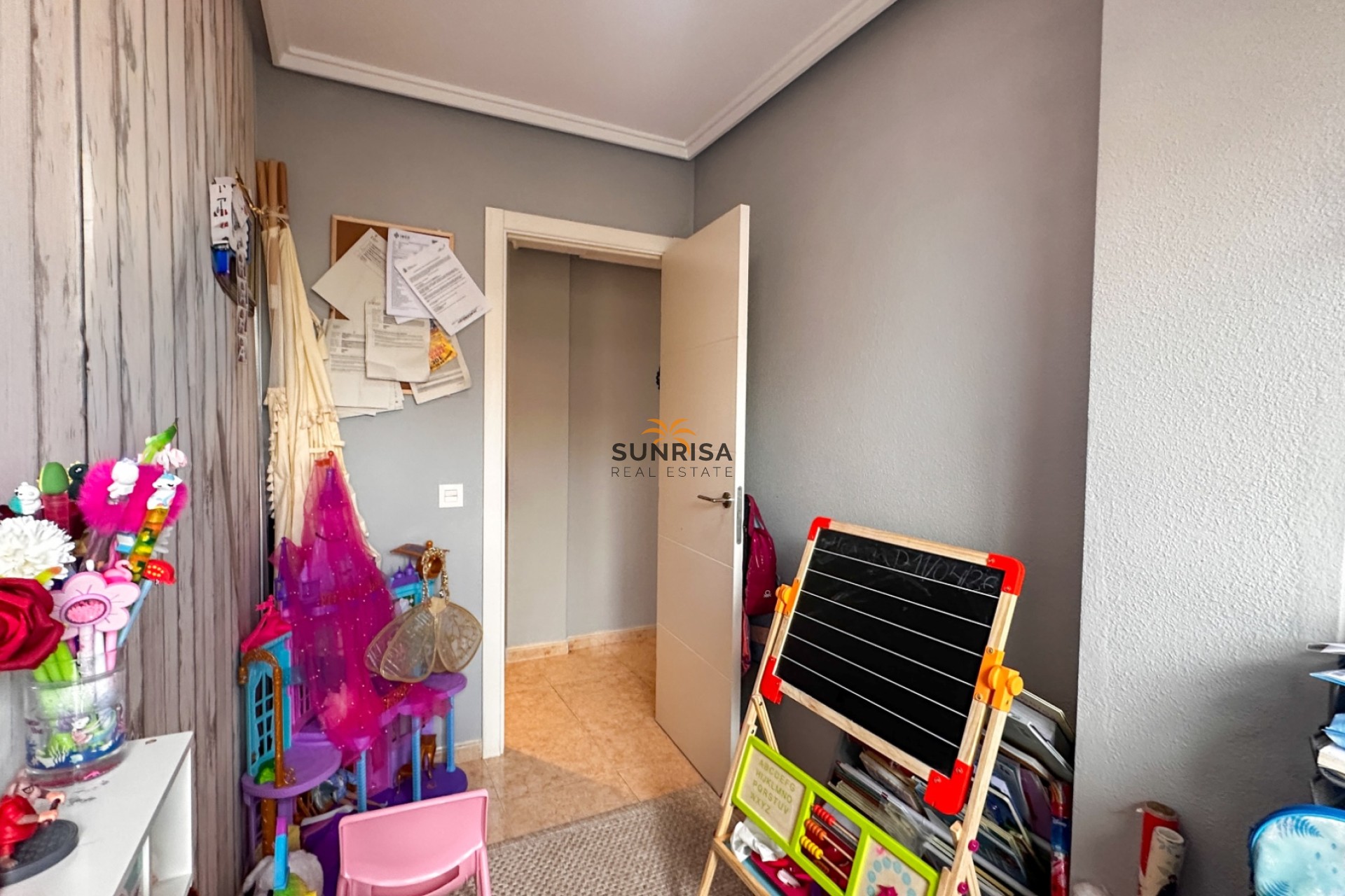 Resale - Apartment - Torrevieja