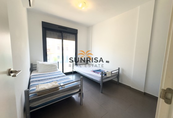 Bungalow · Herverkoop - La Zenia · Alicante · Spanje