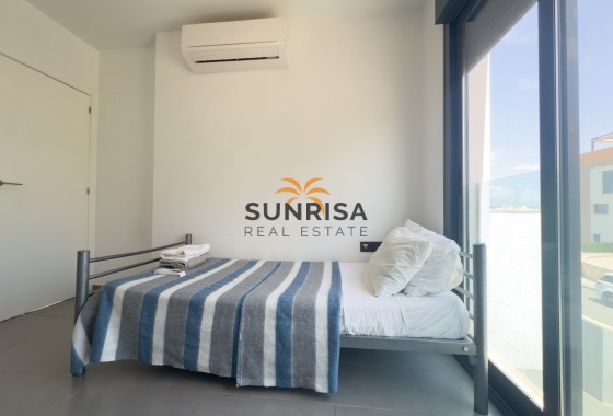 Bungalow · Herverkoop - La Zenia · Alicante · Spanje