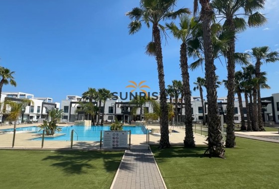 Bungalow · Herverkoop - La Zenia · Alicante · Spanje