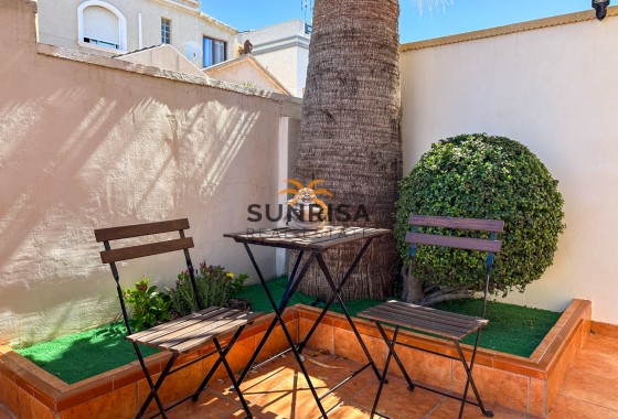 Villa · Revente - Torrevieja · Nueva Torrevieja - Aguas Nuevas · Alicante · Espagne
