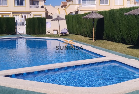 Bungalow · Revente - Orihuela Costa · Alicante · Espagne