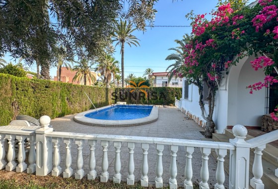 Villa · Reventa - Cabo Roig · Alicante · España