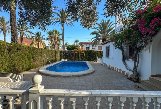 Villa · Reventa - Cabo Roig · Alicante · España