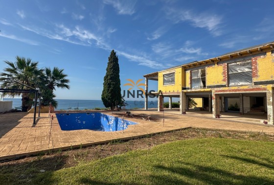 Villa · Reventa - Cabo Roig · Alicante · España